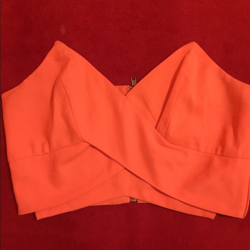 AKIRA Chicago pink crop top